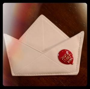 IT SS GEORGIE WALLET